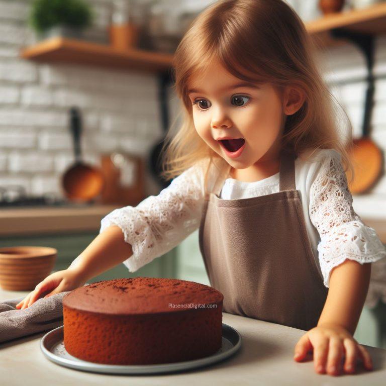 Condurar, niña mirando un pastel