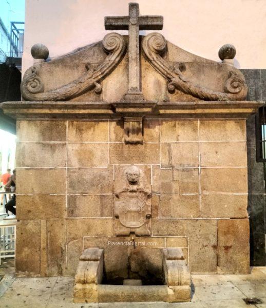 Fuente de la Cruz de Mayo Plasencia