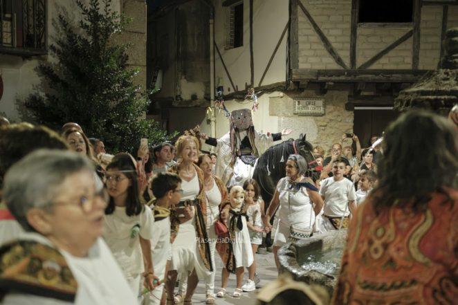 La noche de los perdonaos y las perdonás