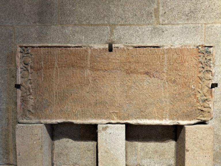 Lapida de la libertad, Plasencia